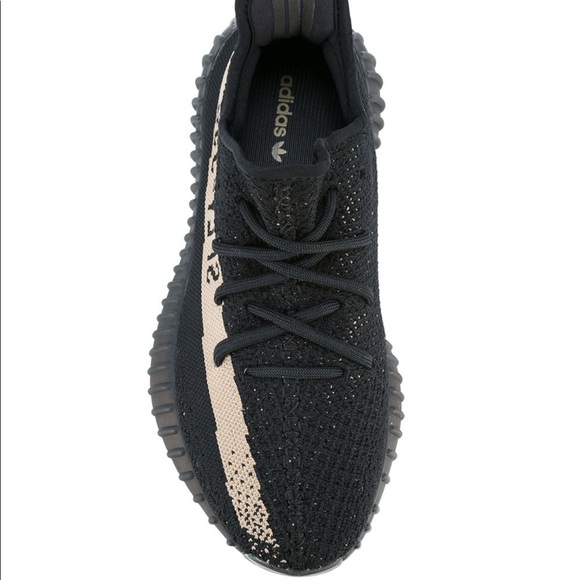 YEEZY BOOST 350 V2 Size 7 - Picture 3 of 9